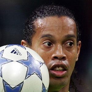Ronaldinho  age, weight, mother, spouse & more